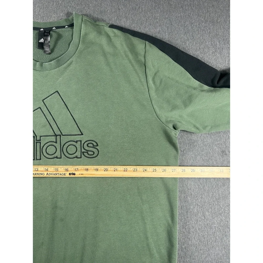 Adidas Future Icons Embroidered Badge of Sport Crewneck‎ Sweatshirt 2XL